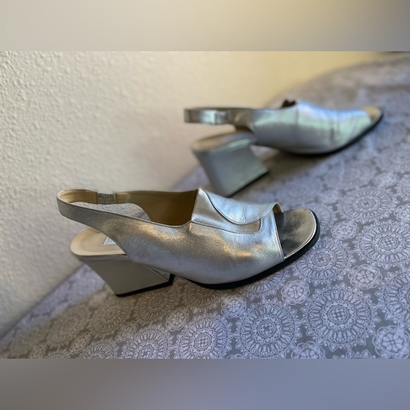 Aldo Chelini~Vtg~Soft~Leather~Slingback~Slant Wrapped Block Heel Sandal~Size 9 - Picture 4 of 16